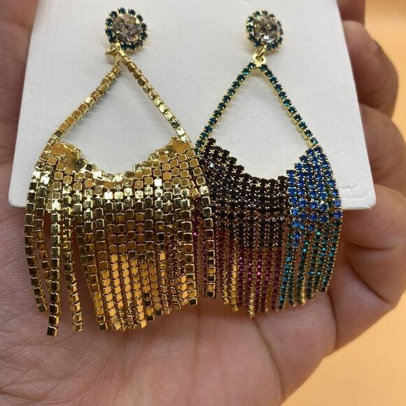 🔅🆕🔅 Colorful 🎨 Stunning Waterfall Rhinestones Tassel Earrings✨ - Picture 6 of 9